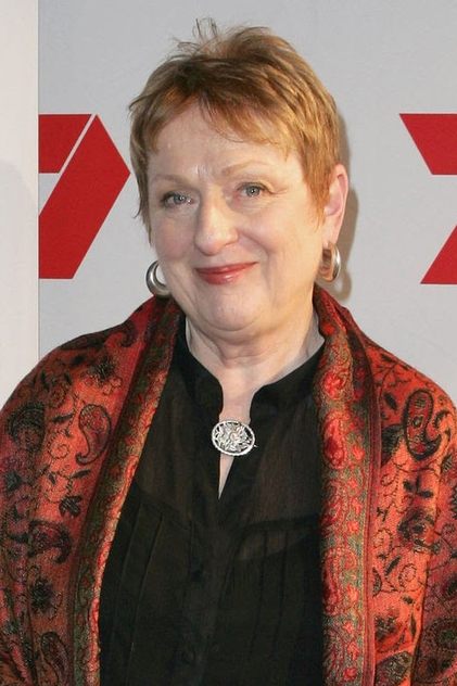 Lyn Collingwood Lyn Collingwood