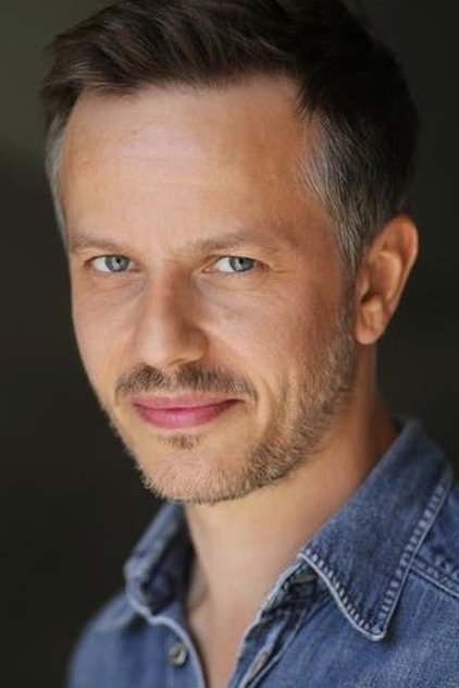Luke de Woolfson Luke de Woolfson