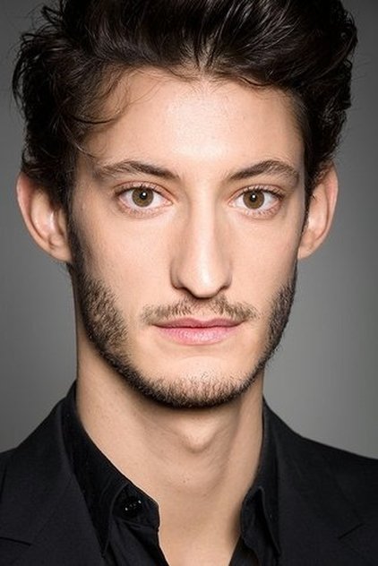 Pierre Niney Profilbild