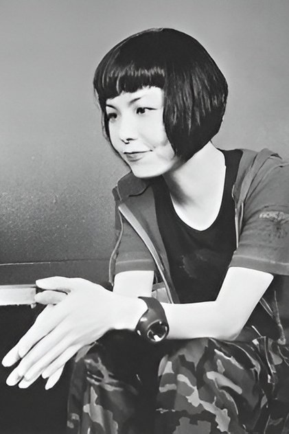 Maki Kusumoto Maki Kusumoto