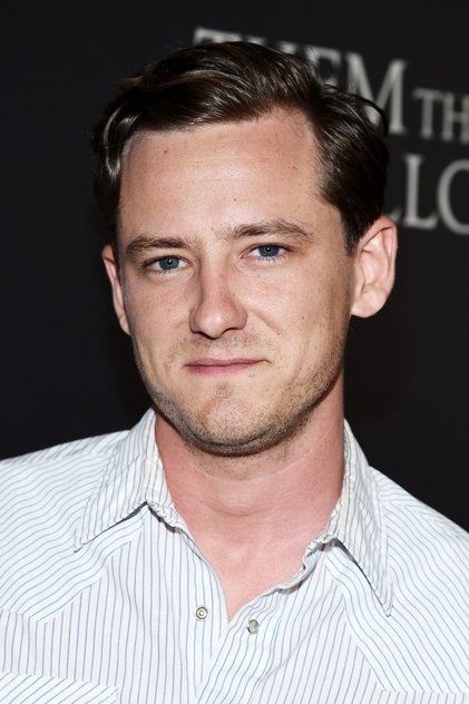 Lewis Pullman Profilbild