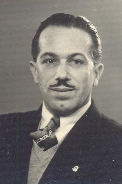 Ari Leschnikoff Ari Leschnikoff