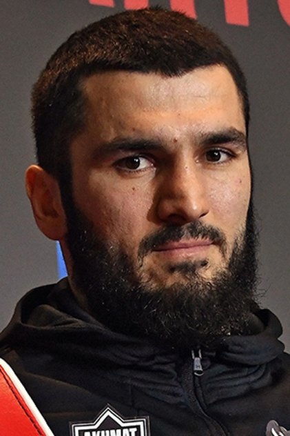 Artur Beterbiev Artur Beterbiev