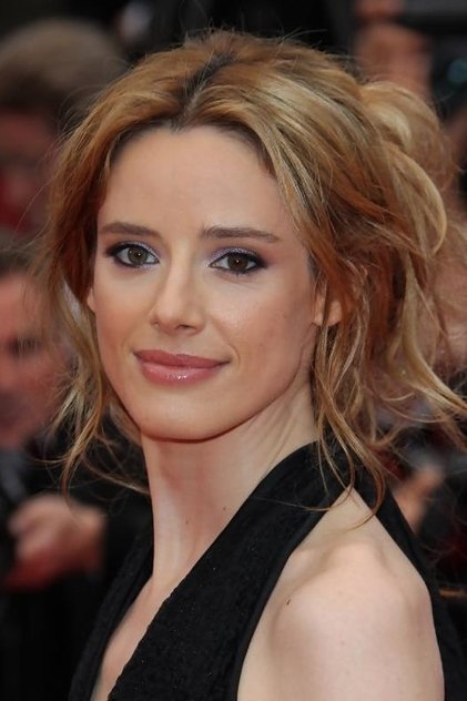 Pilar López de Ayala Pilar López de Ayala