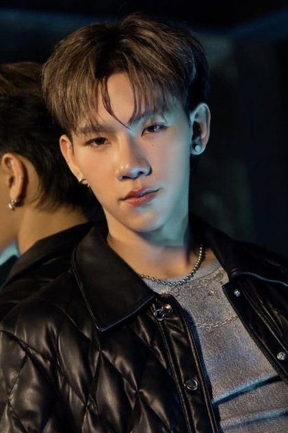 Tharakorn Khamsing Tharakorn Khamsing