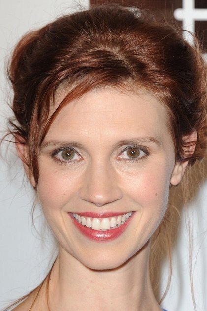 Julie McNiven Julie McNiven