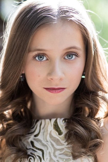 Elliana Walmsley Elliana Walmsley