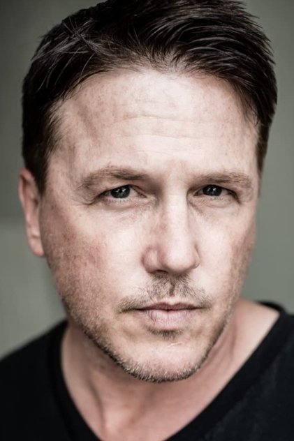 Lochlyn Munro Profilbild