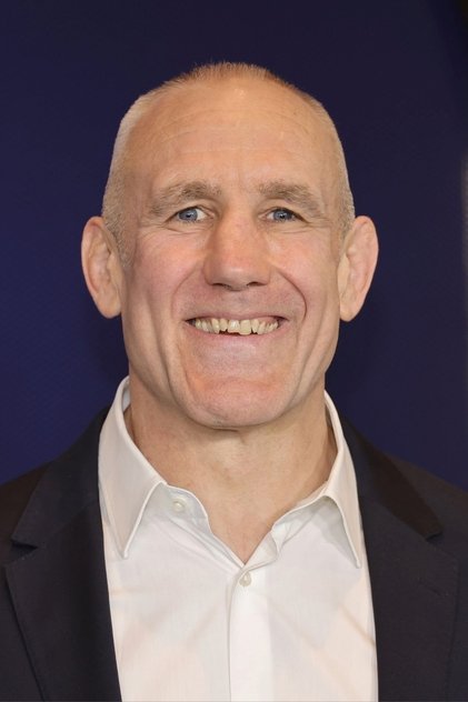 Simon Hayes Simon Hayes