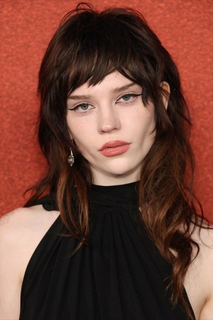 Sophie Thatcher Sophie Thatcher