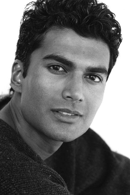 Sendhil Ramamurthy Sendhil Ramamurthy