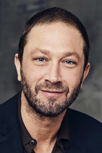 Ebon Moss-Bachrach Profilbild