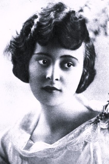 Sylvia Breamer Sylvia Breamer