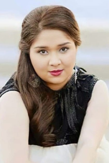 Anna Larrucea Anna Larrucea
