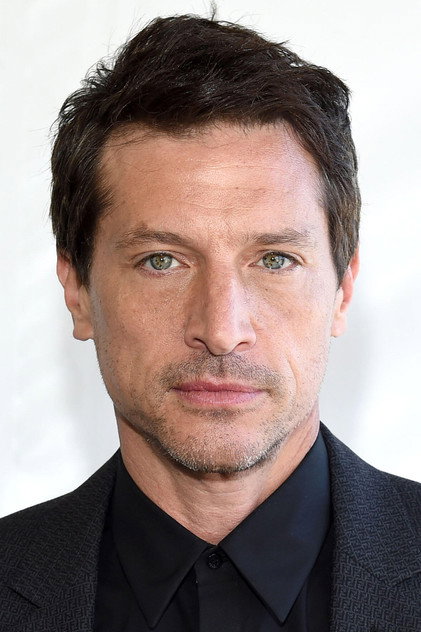 Simon Rex - 7