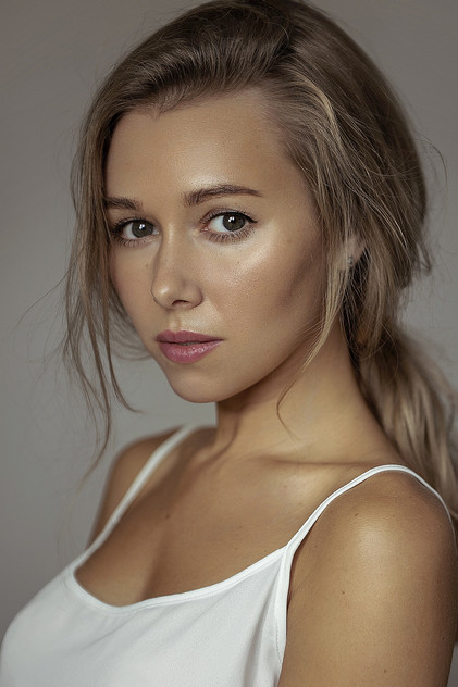 Sarah Alexandra Marks photo 4