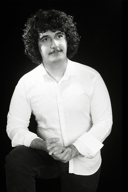 Erfan G. Holtz