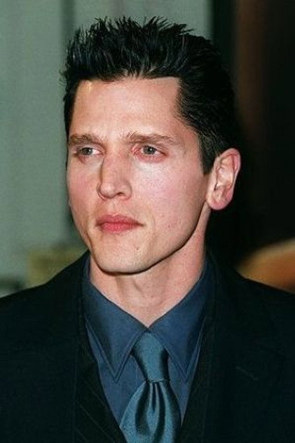 Barry Pepper - 8