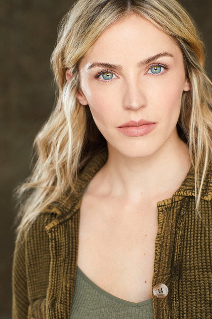 Mia Marcon photo 4