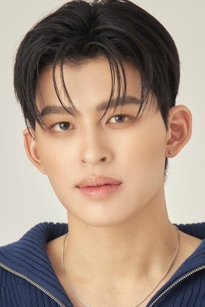 ณราวิชญ์ เลิศรัตน์โกมุสภ์