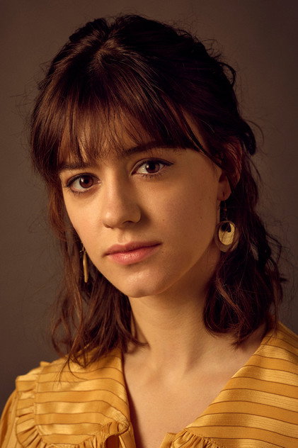 Daisy Edgar-Jones - 5