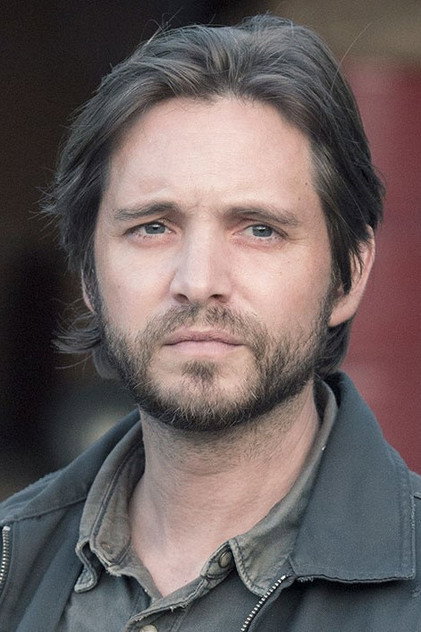Aaron Stanford - 6