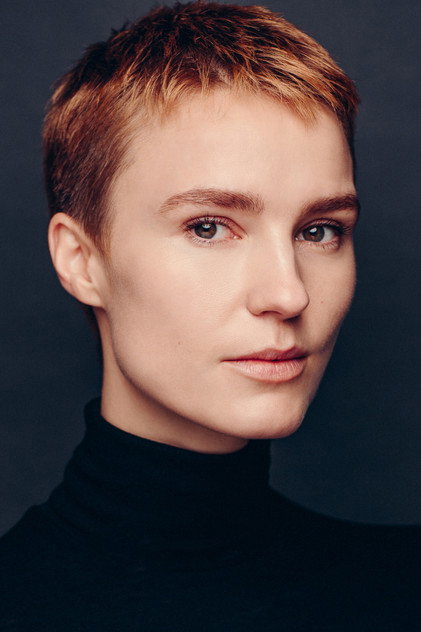 Amanda Collin - 5