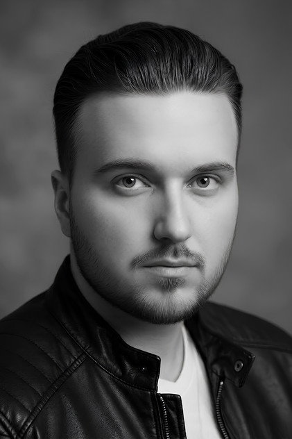 Tom Gregory Marks photo 8