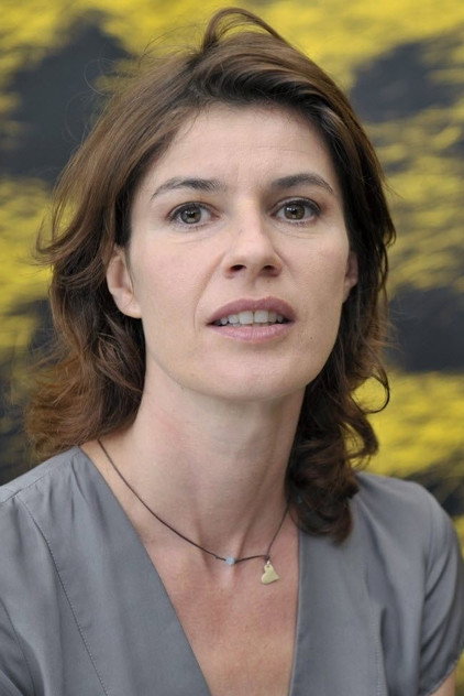 Irène Jacob - 10