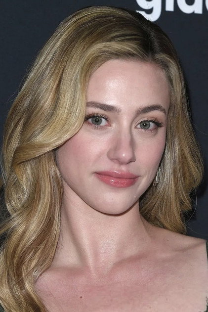 Lili Reinhart photo 20