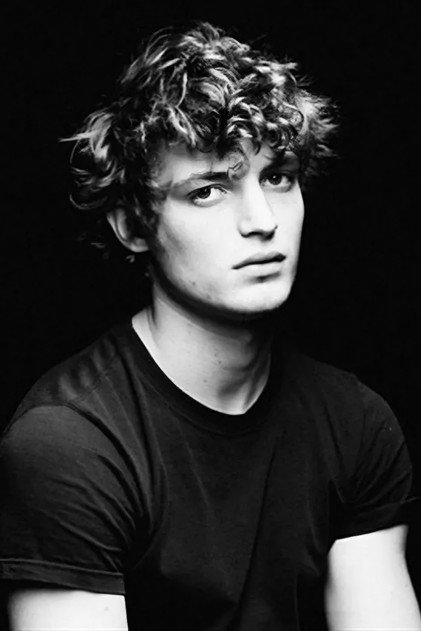 Niels Schneider - 4