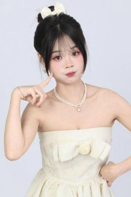 黄嘉婷