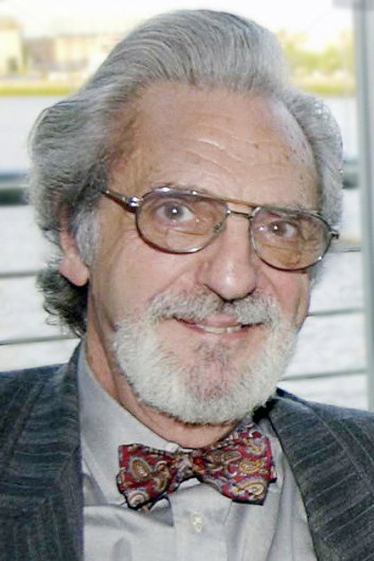 Desmond Rayner photo 3