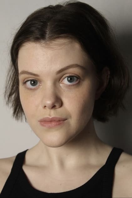Georgie Henley - 5