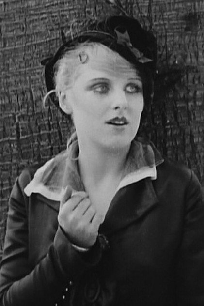 Image of Cecile Arnold
