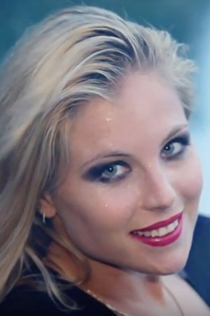 Julia Sohl photo 2