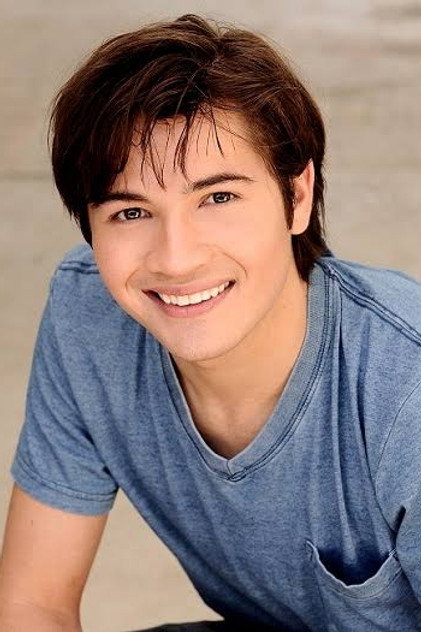 Taylor Gray - 7
