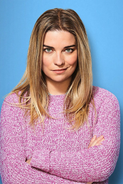 Annie Murphy - 5