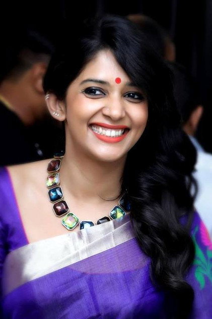 Nyla Usha photo 2