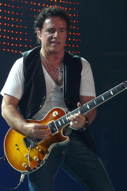 Neal Schon photo 4