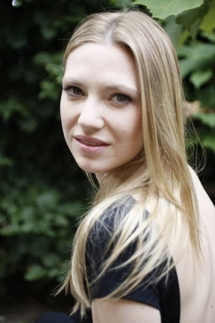 Anna Torv - 10