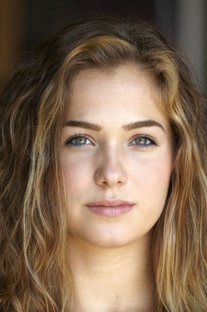 Haley Lu Richardson - 14