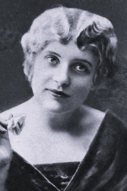 Marie Walcamp photo 3