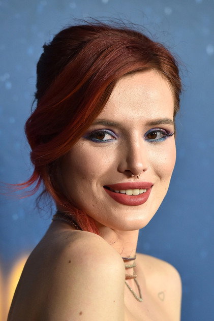 Bella Thorne - 7