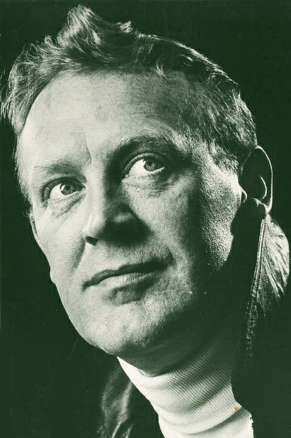 Joss Ackland - 6