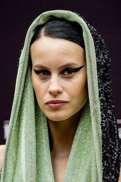 Milena Smit - 6