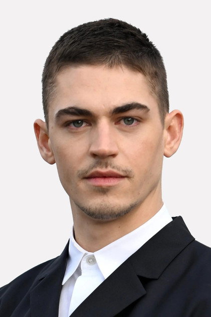 Hero Fiennes Tiffin - 6