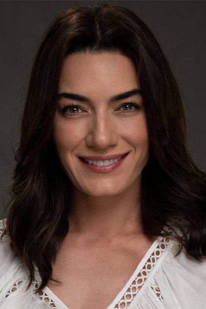 Hande Subaşı photo 5