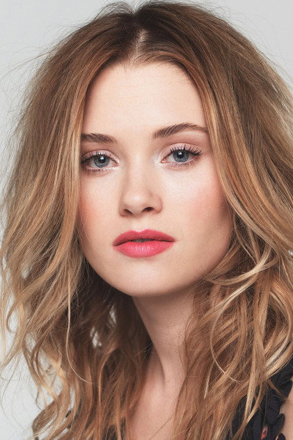 Virginia Gardner - 4
