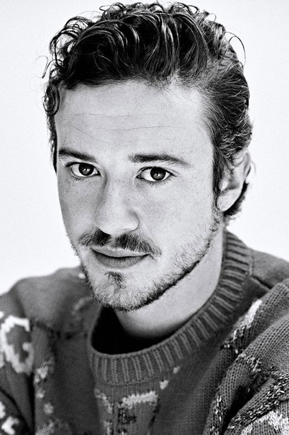 Joseph Quinn - 6